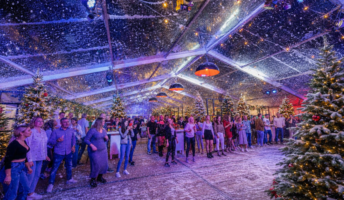 Bedrijfsfeest met kerst: ideeën, inspiratie en tips voor een onvergetelijk bedrijfskerstfeest